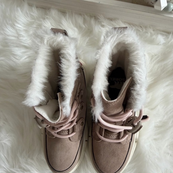 Sorel little kids Explorer Lace Wp size 12 - Picture 5 of 10